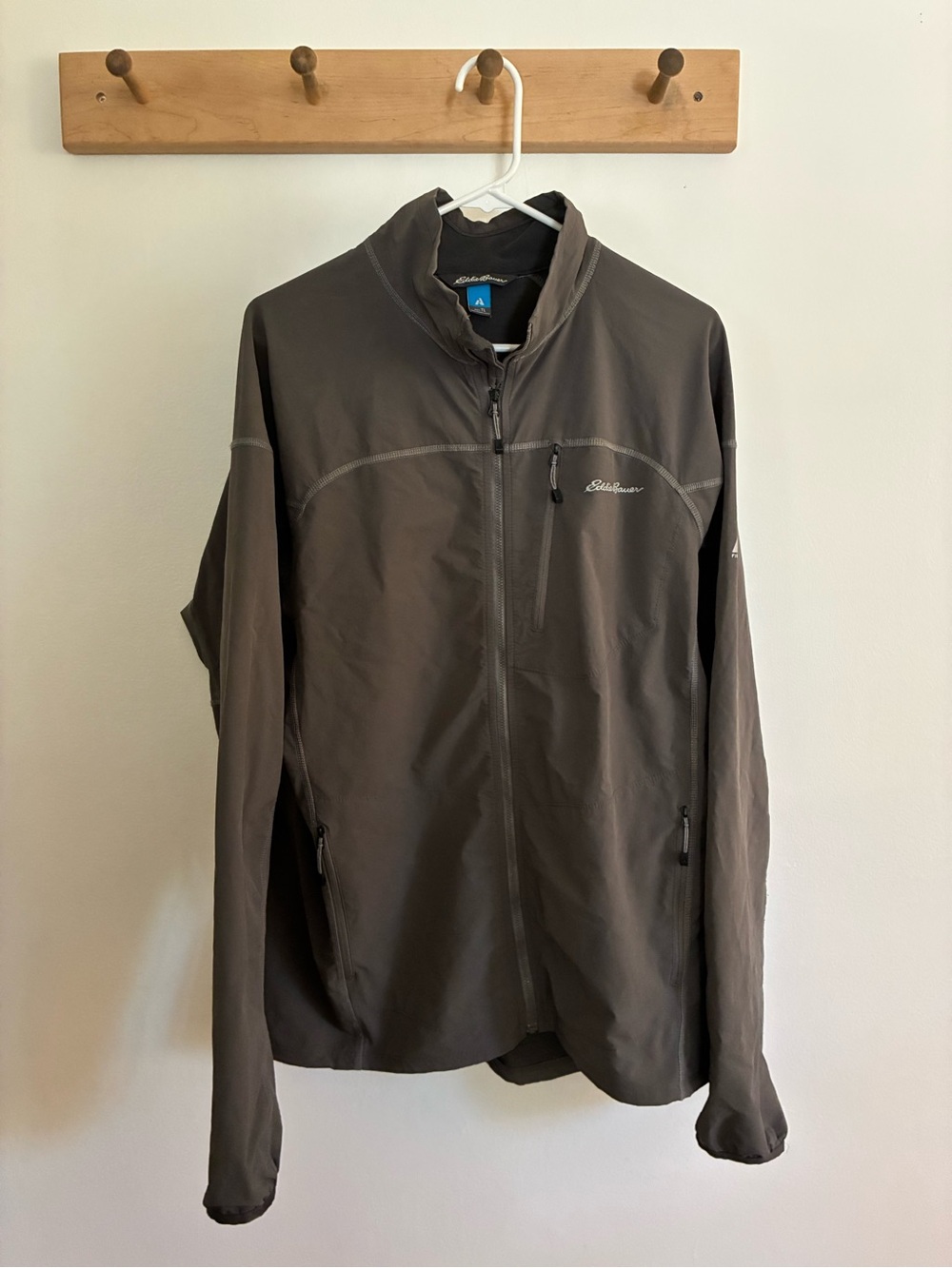 Eddie Bauer Men's First Ascent softshell jacket